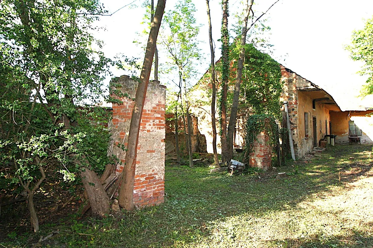 Prodej rodinného domu 100 m², pozemek 2338 m²